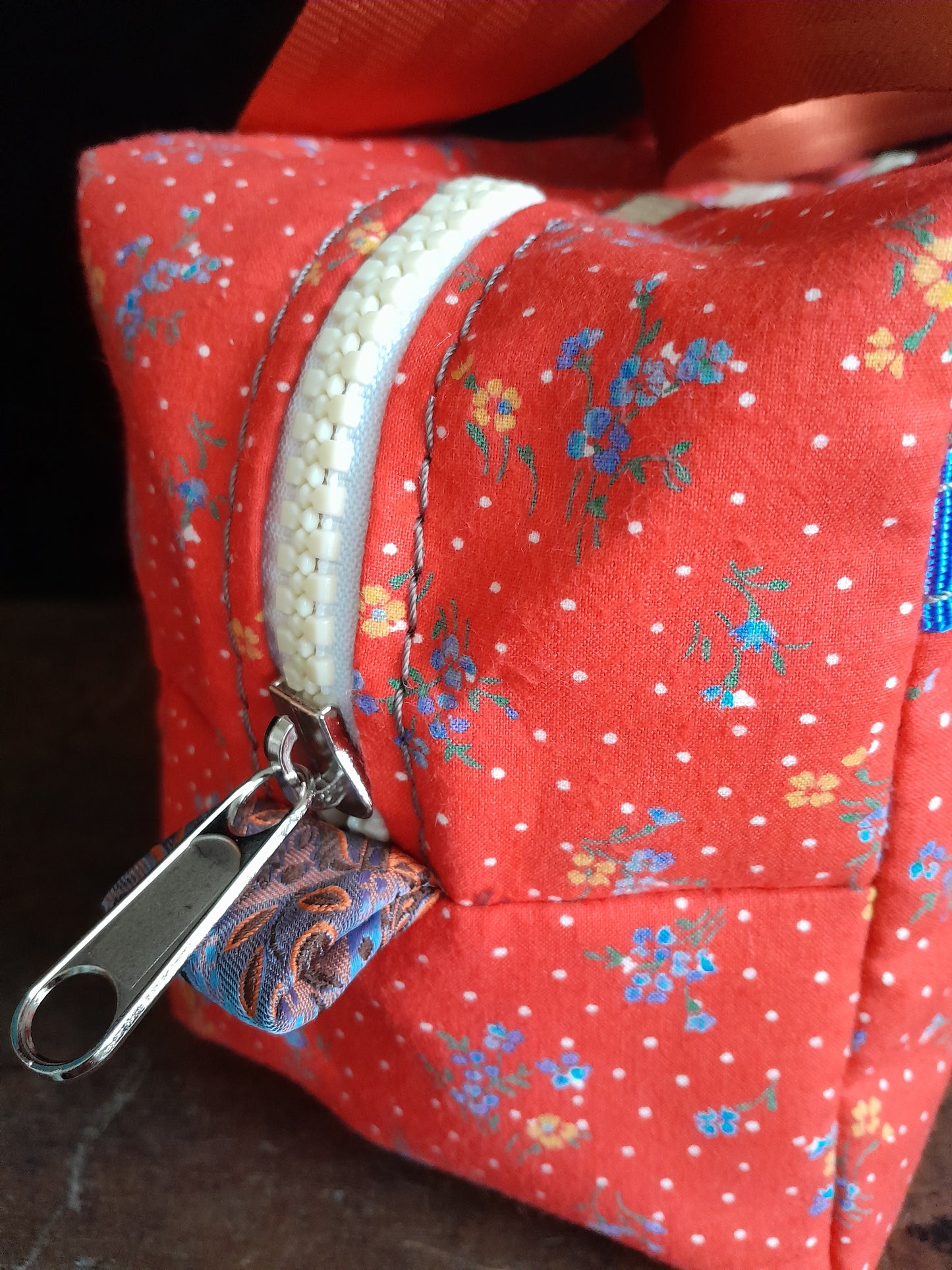 'STARFISH ON VINTAGE FLORAL' Small Bag